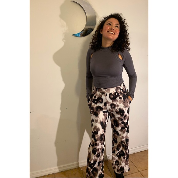 Meet your Posher, Mayra - Picture 1 of 1